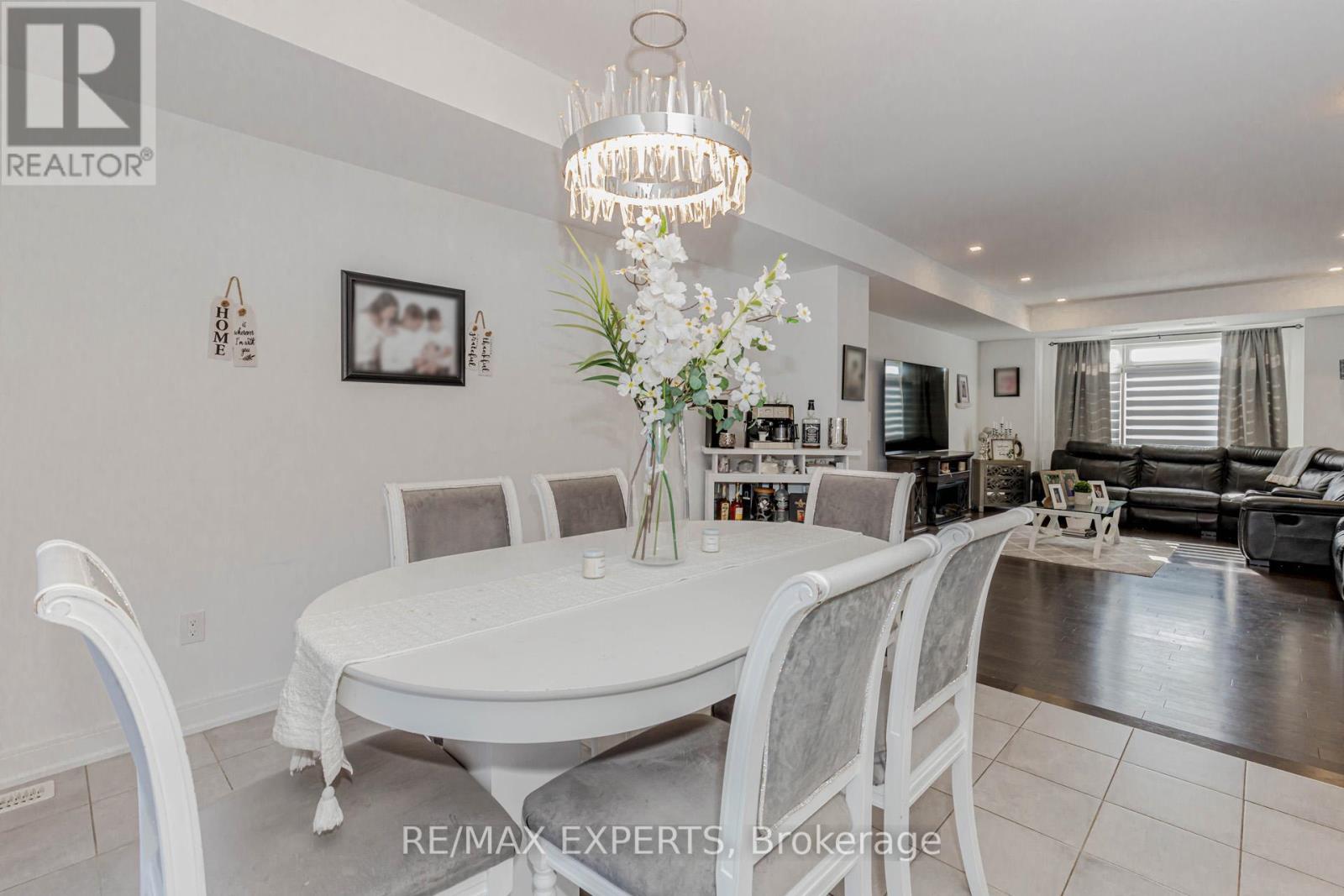 357 Veterans Drive, Brampton, Ontario  L7A 4W1 - Photo 22 - W12373954