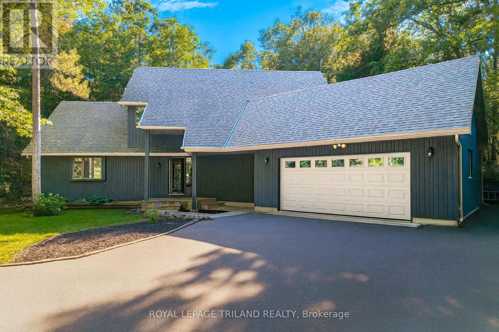 10239 Pinetree Drive, Lambton Shores, Ontario  N0M 1T0 - Photo 1 - X12375650