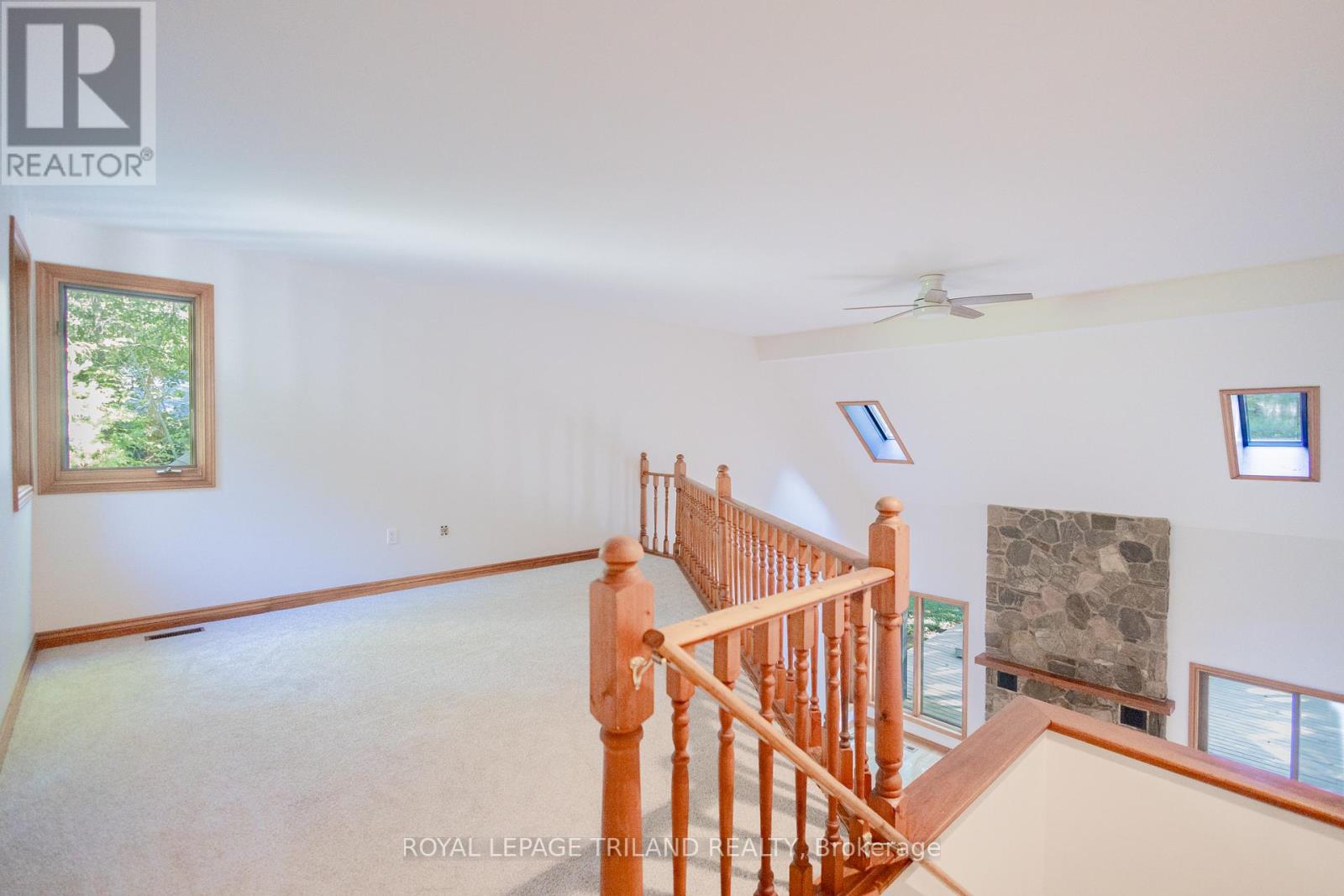 10239 Pinetree Drive, Lambton Shores, Ontario  N0M 1T0 - Photo 29 - X12375650