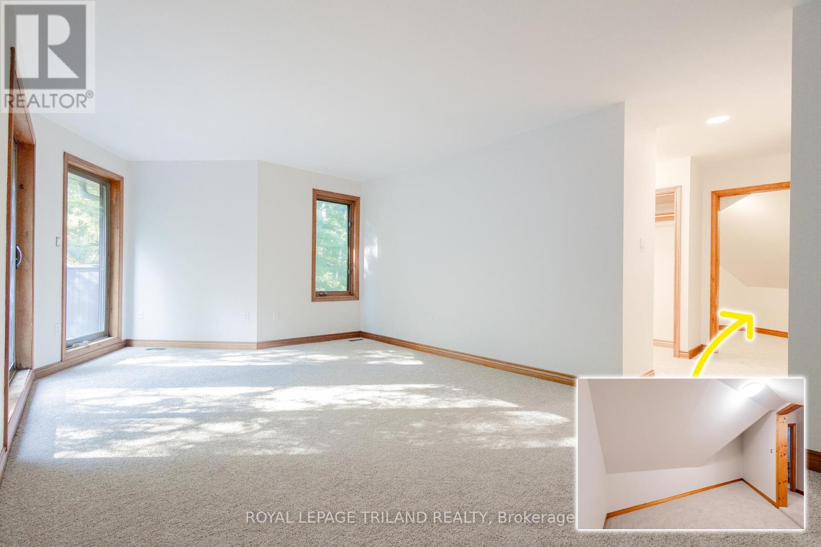 10239 Pinetree Drive, Lambton Shores, Ontario  N0M 1T0 - Photo 32 - X12375650