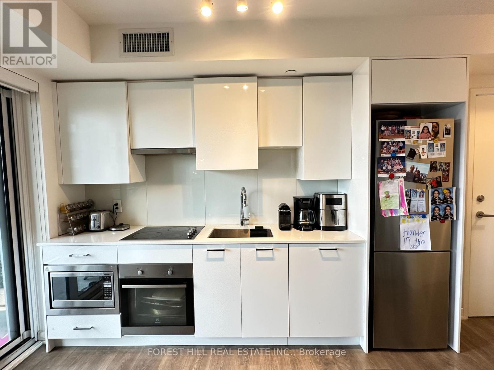 1403 - 99 Broadway Avenue, Toronto, Ontario  M4P 0E3 - Photo 2 - C12375532
