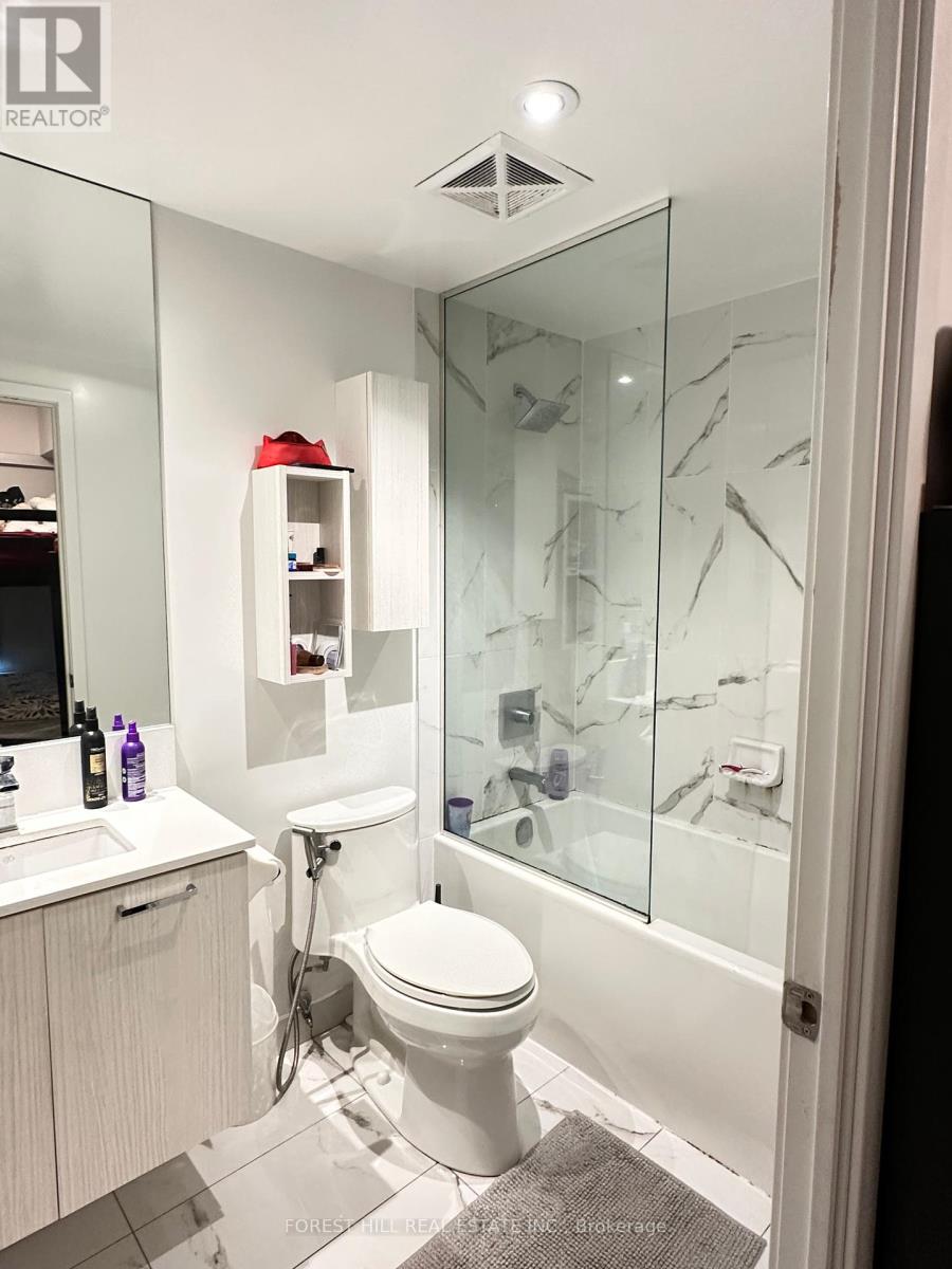 1403 - 99 Broadway Avenue, Toronto, Ontario  M4P 0E3 - Photo 7 - C12375532
