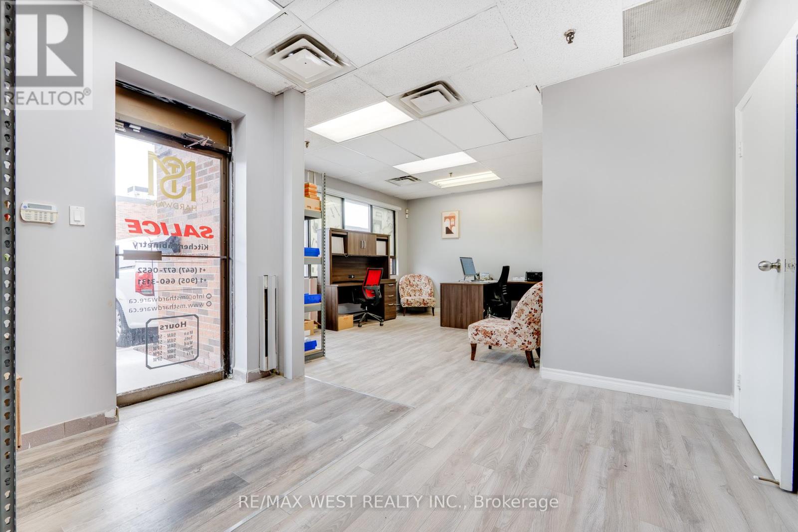 8 - 116 Viceroy Road, Vaughan, Ontario  L4K 2M1 - Photo 7 - N12375487