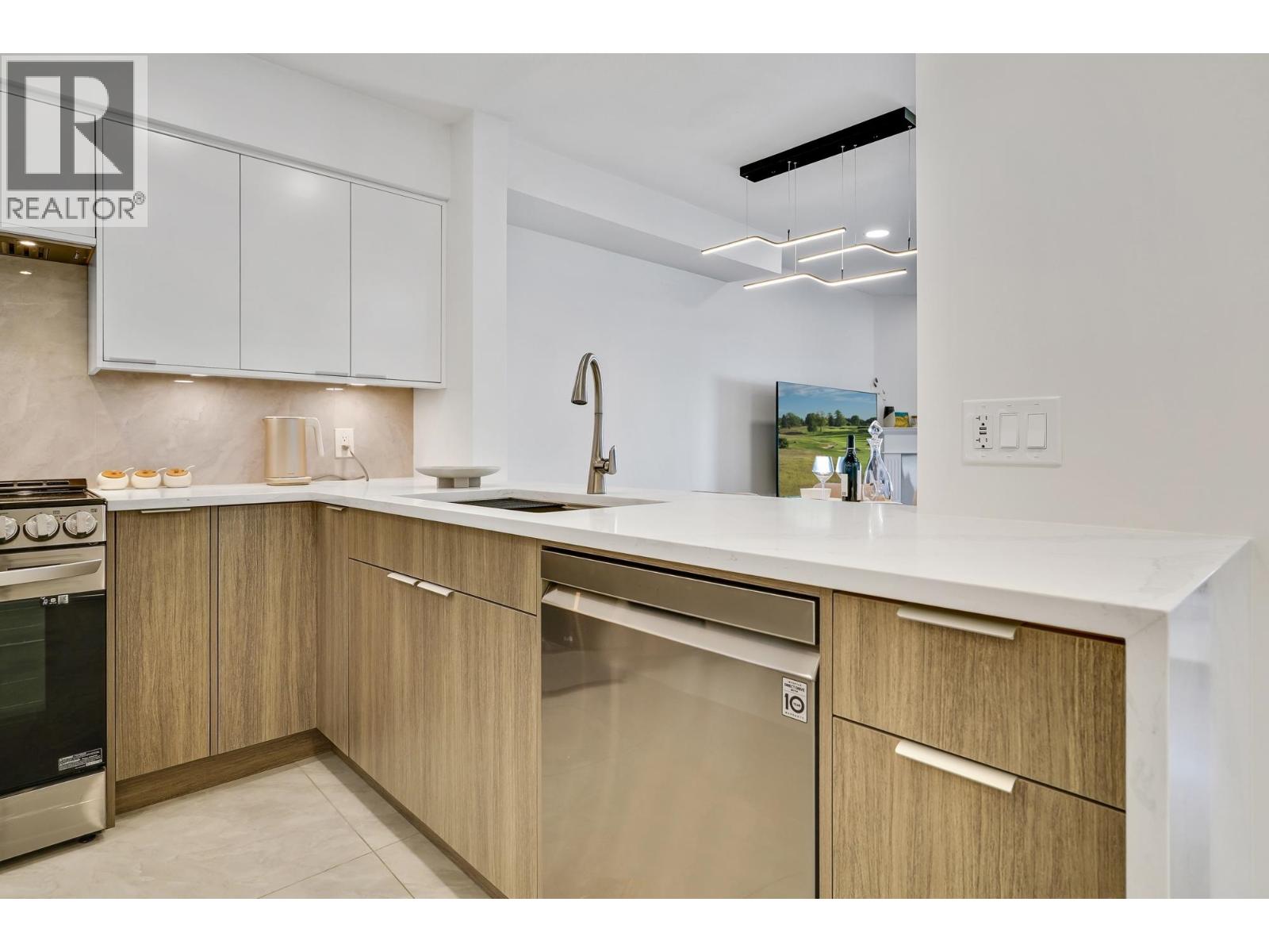 9 7760 Minoru Boulevard, Richmond, British Columbia  V6Y 1Z5 - Photo 3 - R3042344