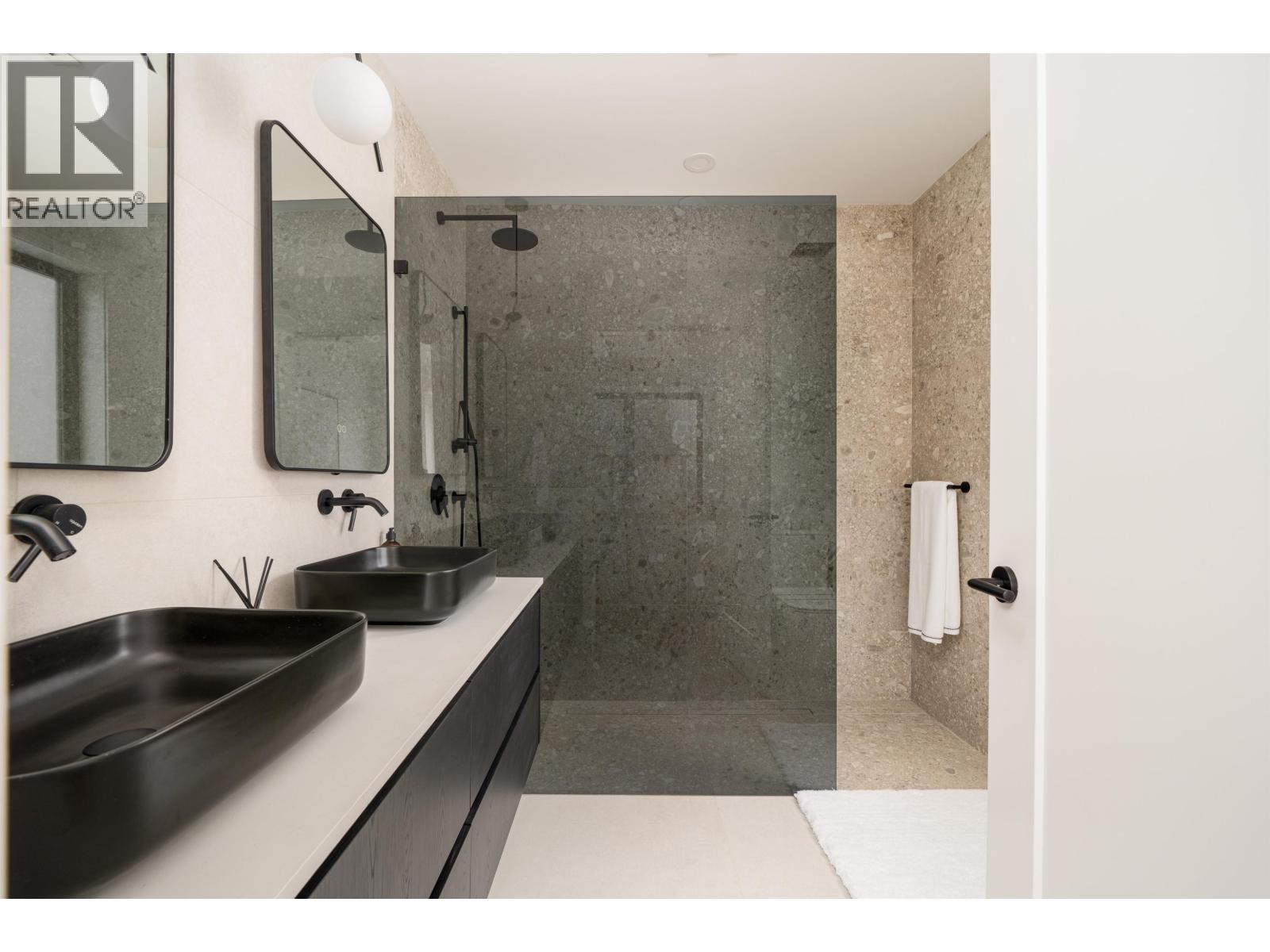 850 W 64th Avenue, Vancouver, British Columbia  V6P 3V1 - Photo 15 - R3042359