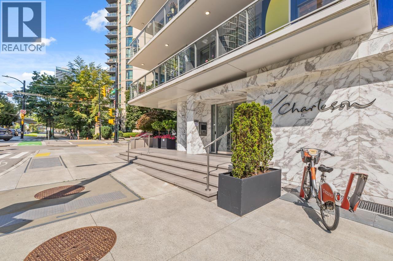 201 499 Pacific Street, Vancouver, British Columbia  V6B 0N4 - Photo 2 - R3042375