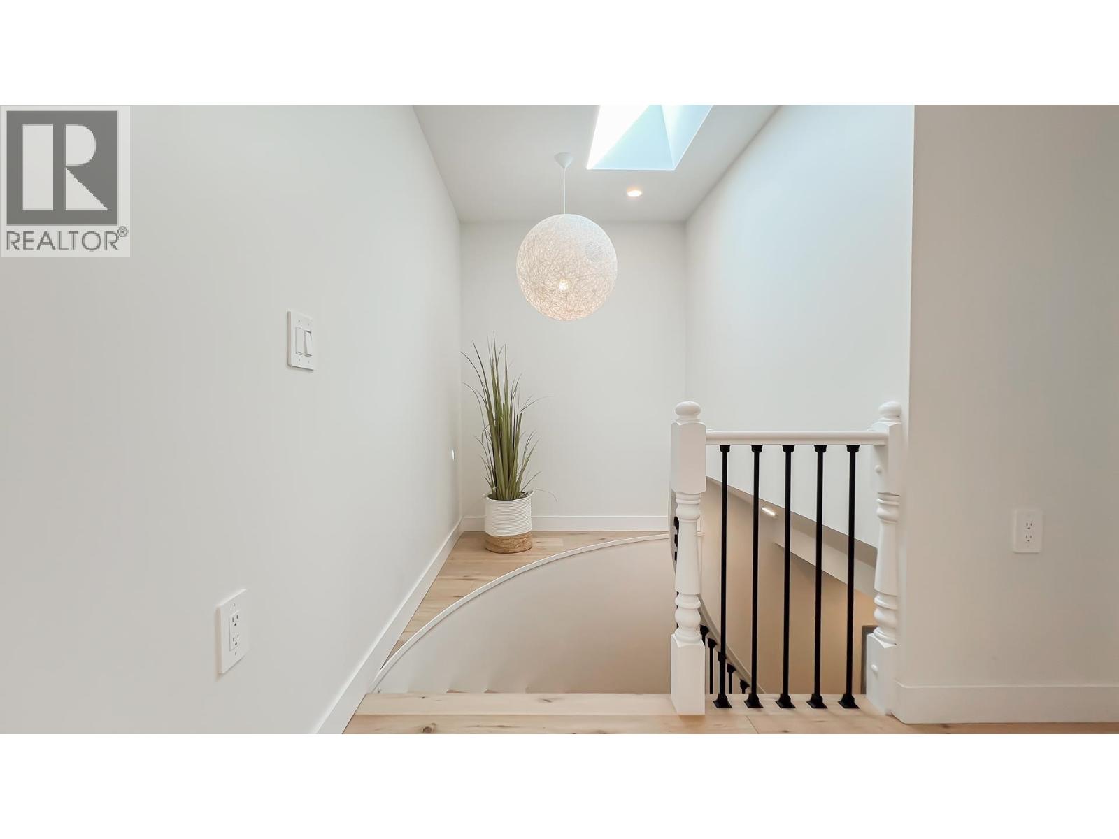 3361 E 28th Avenue, Vancouver, British Columbia  V5R 1T2 - Photo 9 - R3042387
