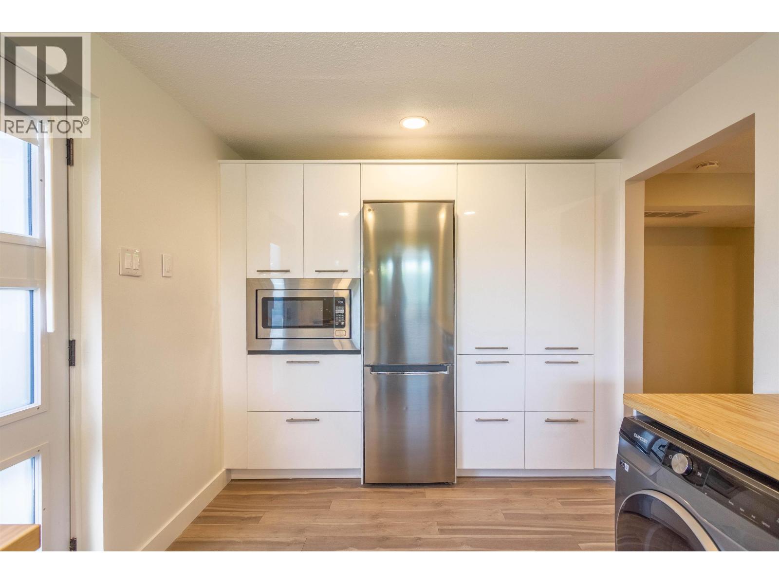 302 Oxford Drive, Port Moody, British Columbia  V3H 1T2 - Photo 30 - R3042318