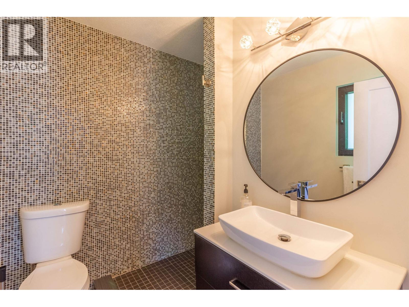 302 Oxford Drive, Port Moody, British Columbia  V3H 1T2 - Photo 21 - R3042318