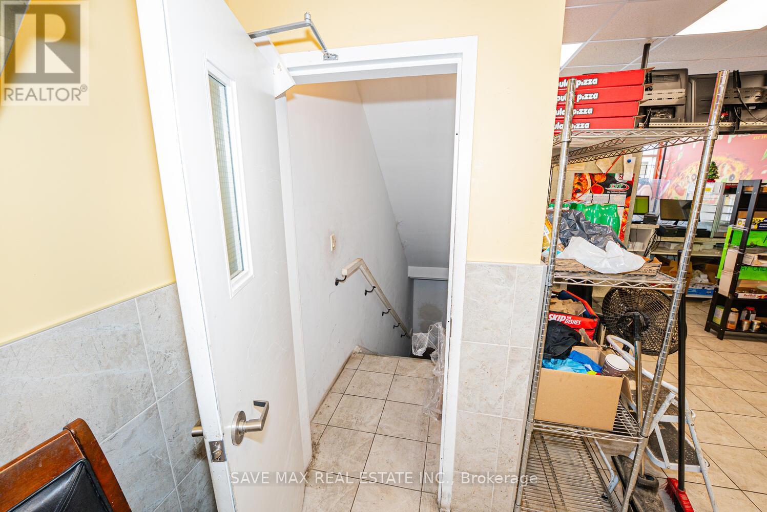 3062 Hurontario Street, Mississauga, Ontario  L5B 1N7 - Photo 22 - W12375503