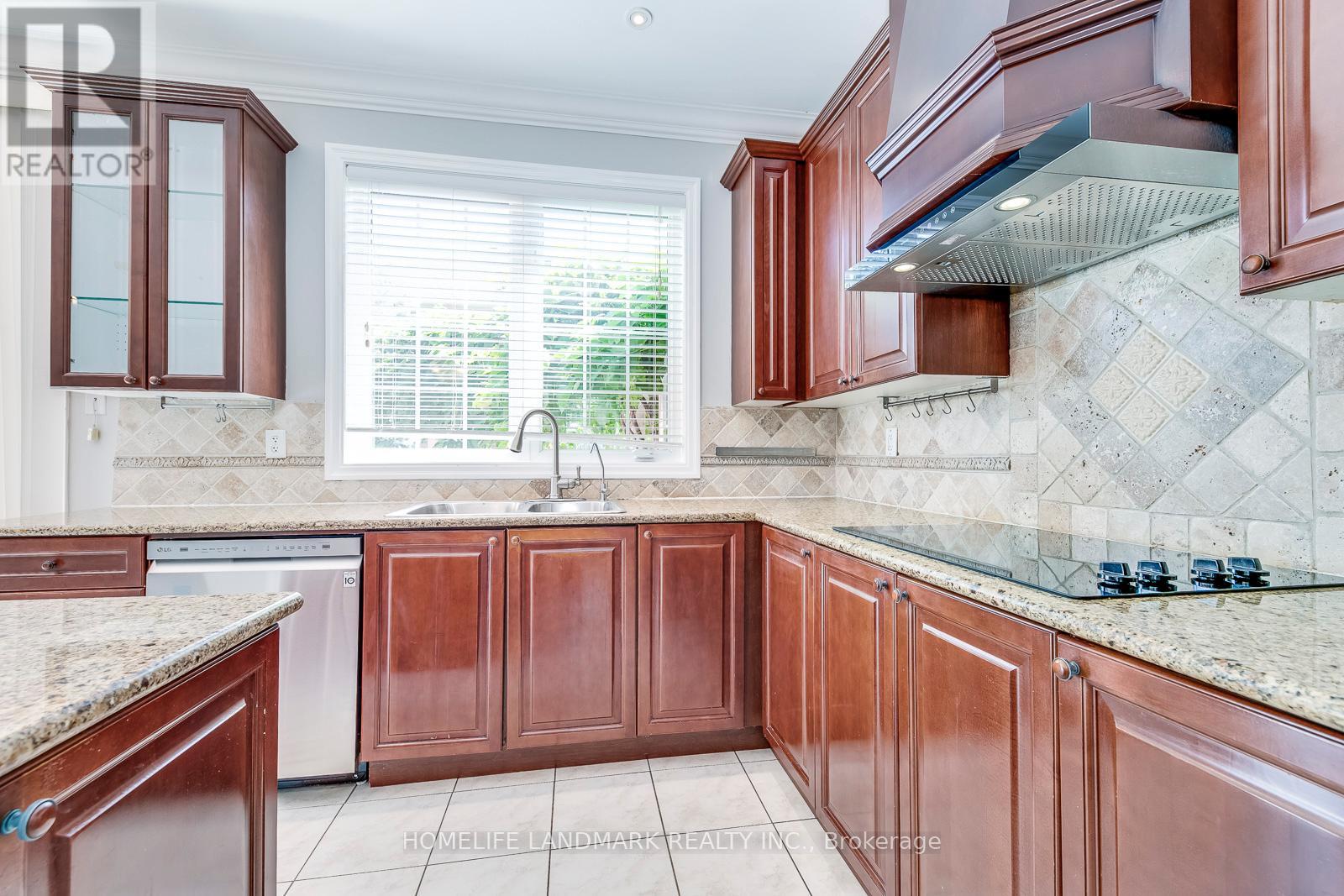 2196 Highcliffe Way, Oakville, Ontario  L6M 5B6 - Photo 18 - W12375514