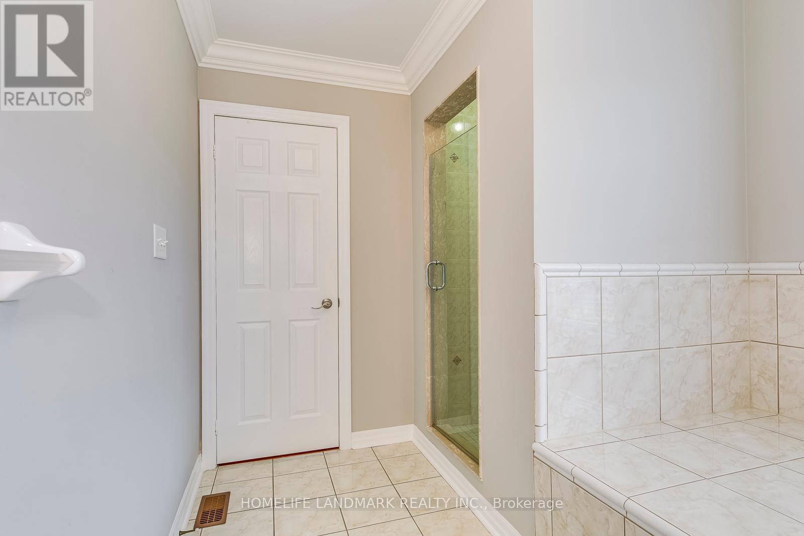 2196 Highcliffe Way, Oakville, Ontario  L6M 5B6 - Photo 32 - W12375514