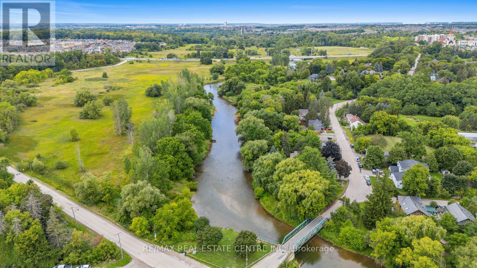 7742 Churchville Road, Brampton, Ontario  L6Y 0H5 - Photo 6 - W12375523