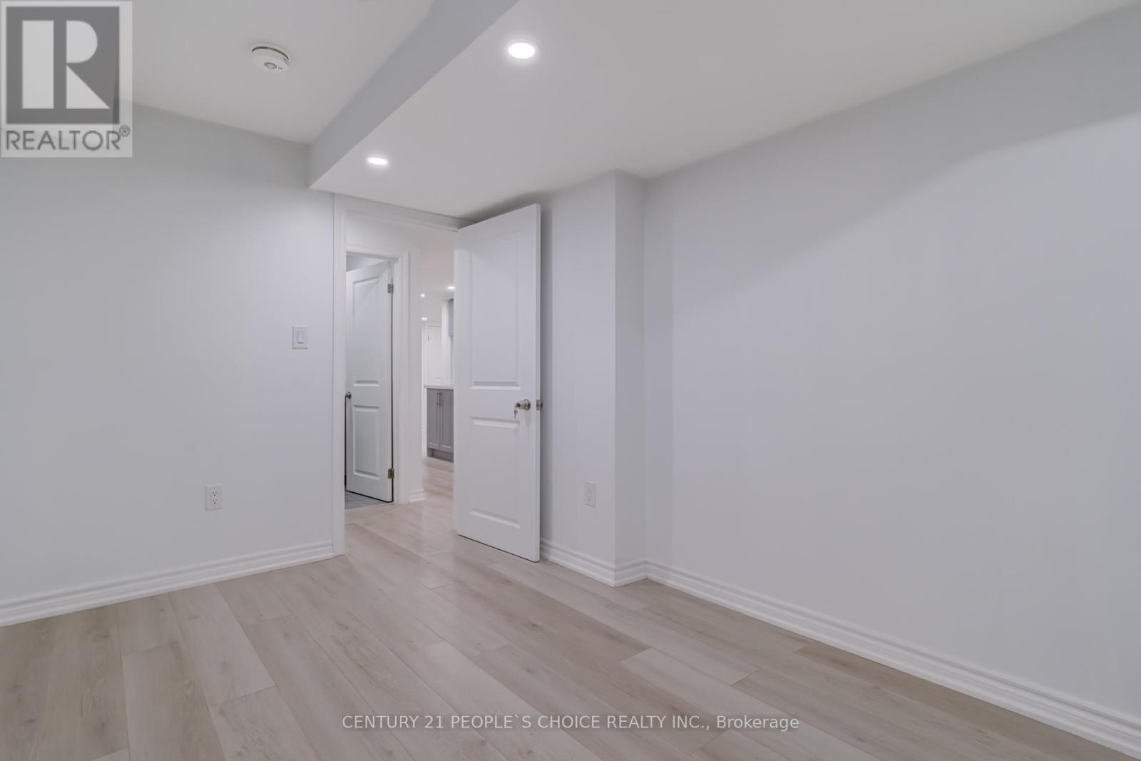 Basement - 25 Drummondville Drive, Brampton, Ontario  L6P 3M7 - Photo 17 - W12375527