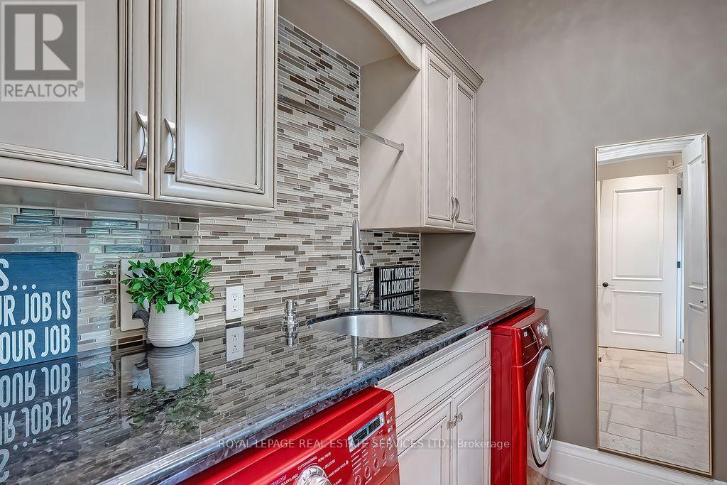 2319 Kilbride Street, Burlington, Ontario  L7P 0H7 - Photo 29 - W12375572
