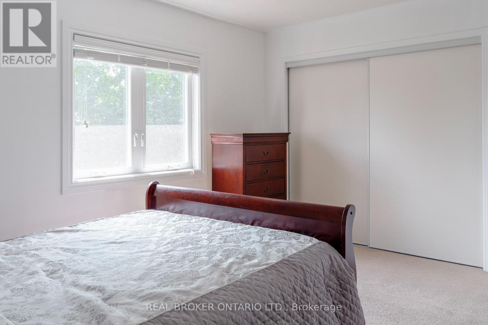 21 Vivians Crescent, Brampton, Ontario  L6Y 4V1 - Photo 11 - W12375584