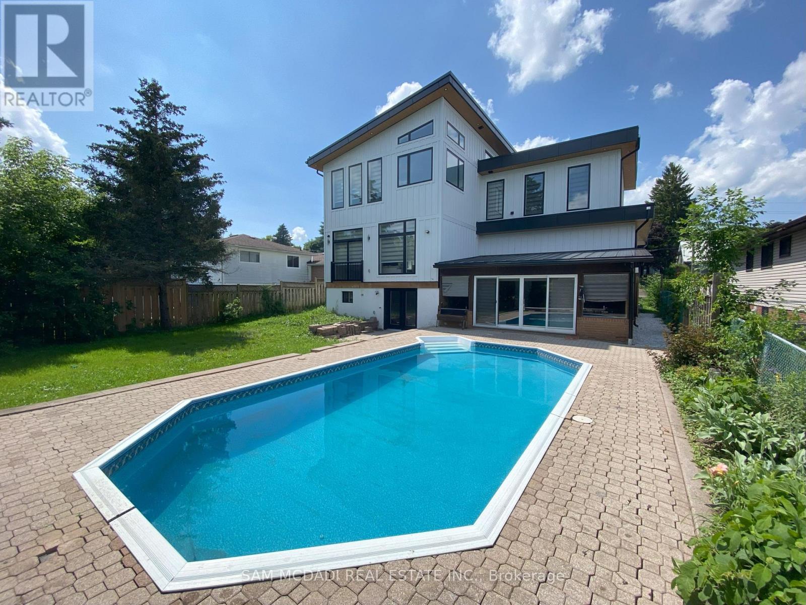 46 Cobblehill Road, Halton Hills, Ontario  L7J 1N9 - Photo 46 - W12253082