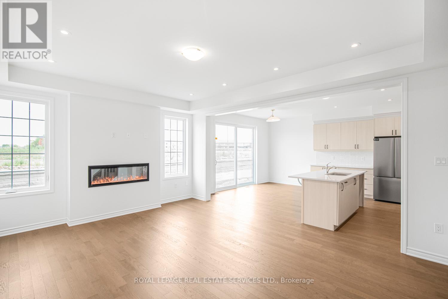 266 Millstone Street, Kitchener, Ontario  N2R 0V8 - Photo 12 - X12375519