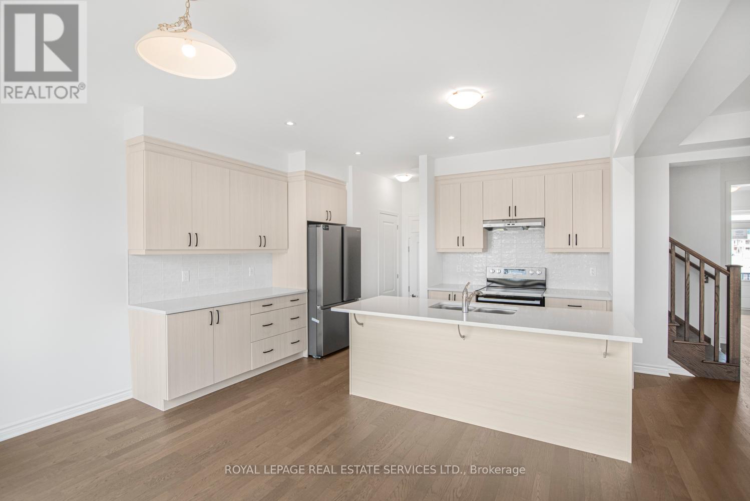 266 Millstone Street, Kitchener, Ontario  N2R 0V8 - Photo 15 - X12375519