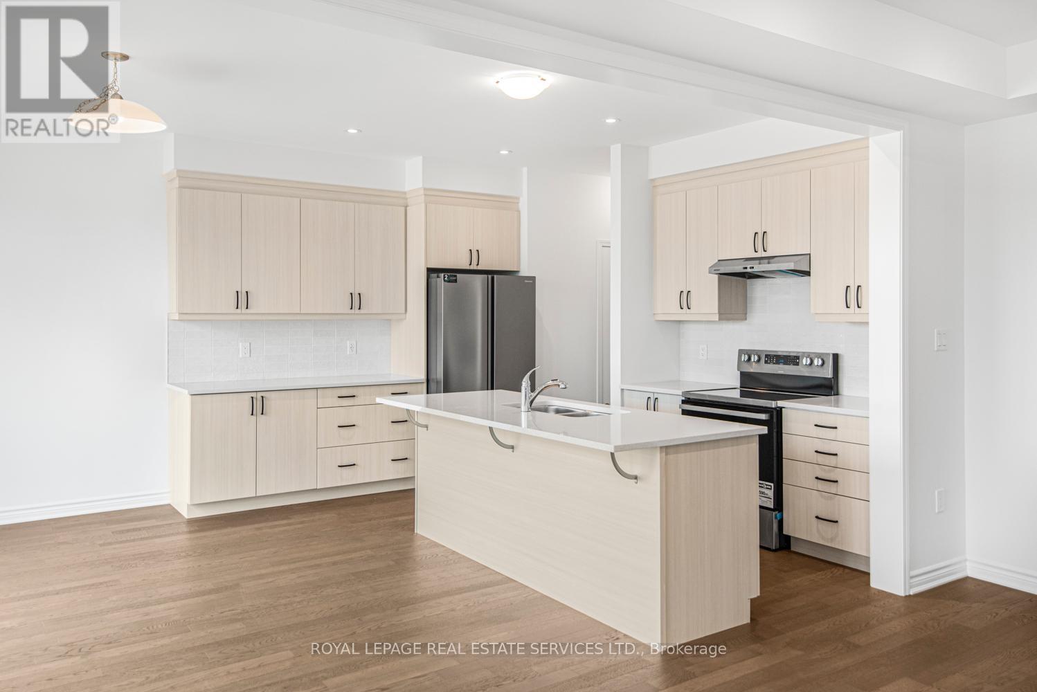 266 Millstone Street, Kitchener, Ontario  N2R 0V8 - Photo 16 - X12375519