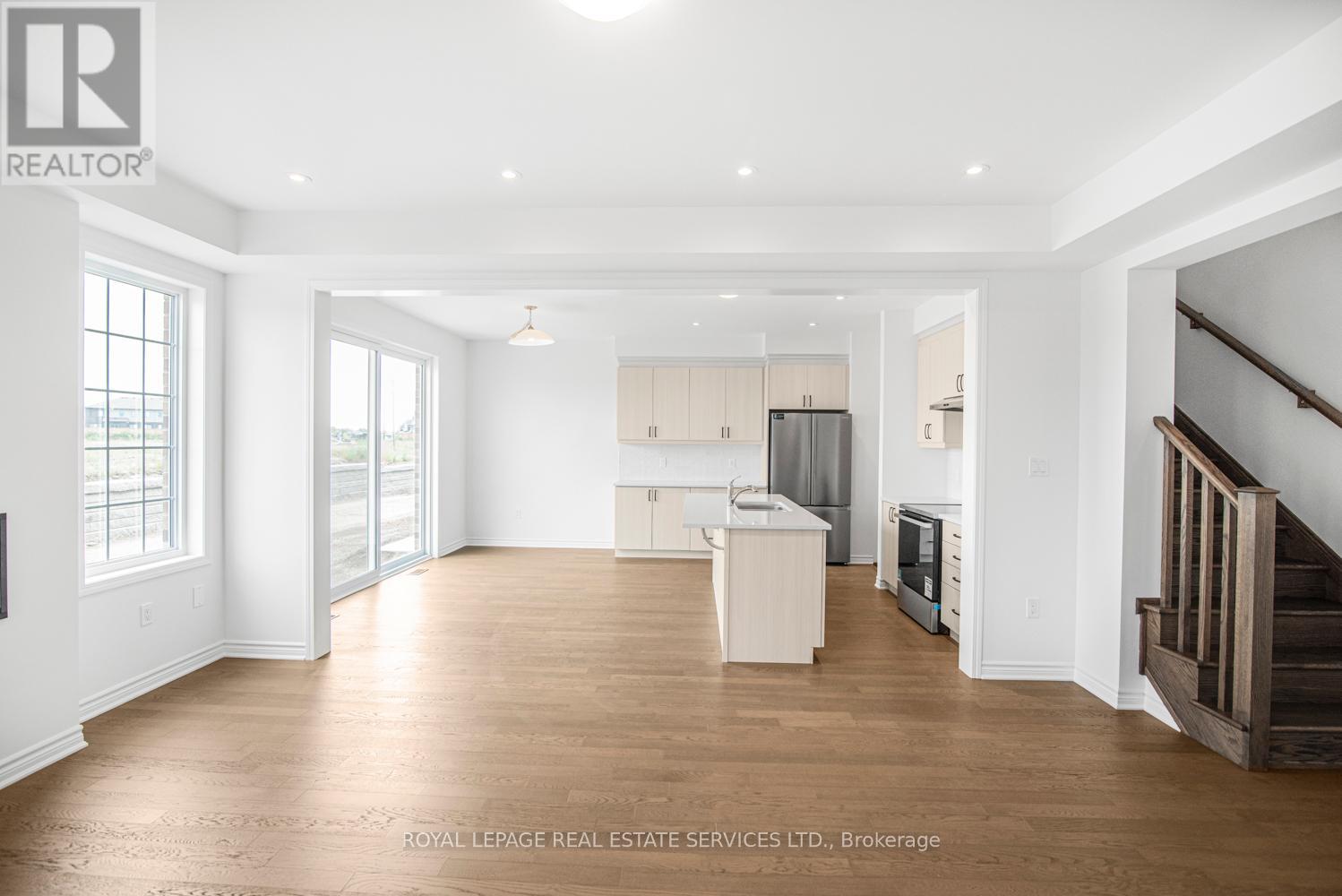 266 Millstone Street, Kitchener, Ontario  N2R 0V8 - Photo 17 - X12375519