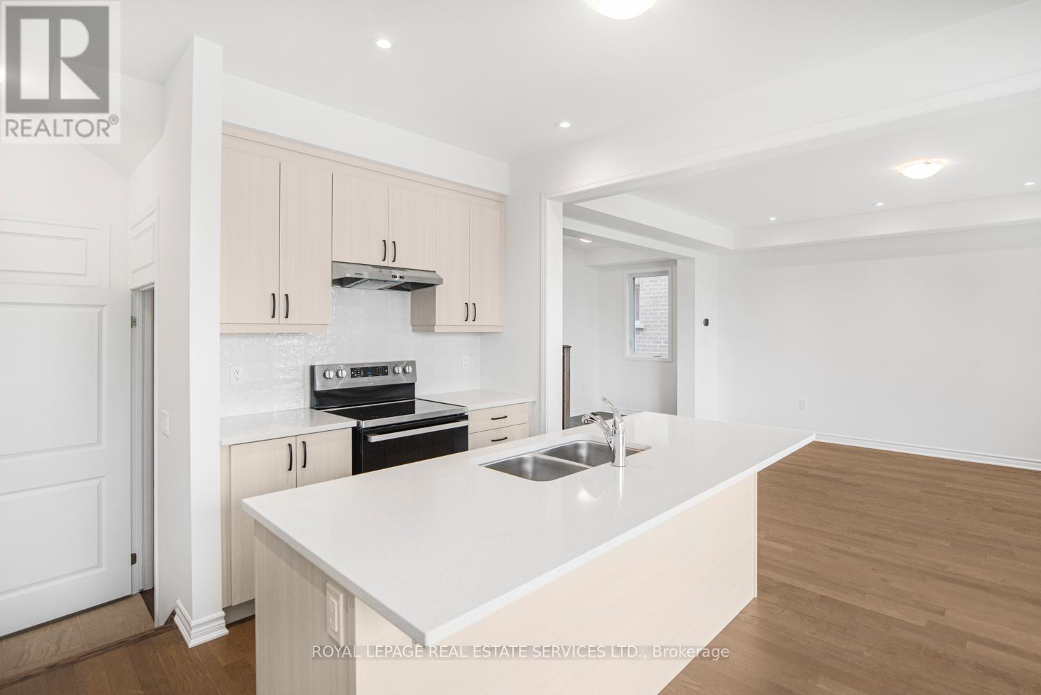 266 Millstone Street, Kitchener, Ontario  N2R 0V8 - Photo 18 - X12375519