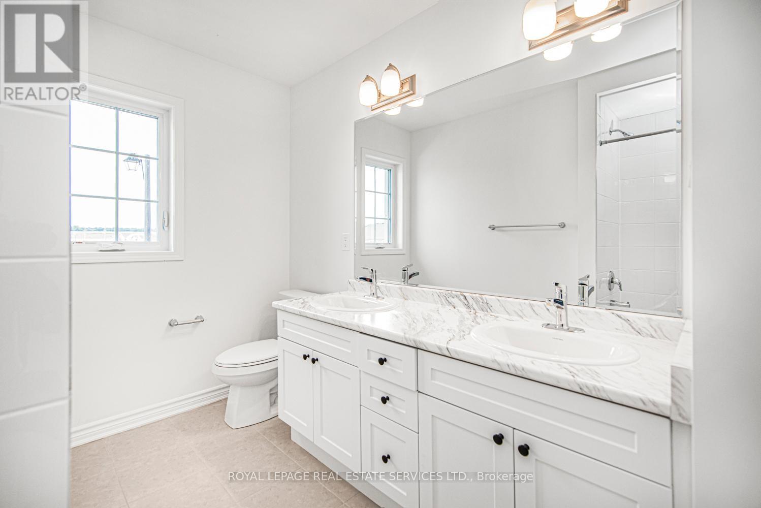 266 Millstone Street, Kitchener, Ontario  N2R 0V8 - Photo 31 - X12375519