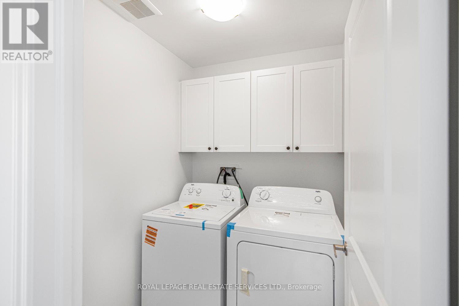 266 Millstone Street, Kitchener, Ontario  N2R 0V8 - Photo 32 - X12375519