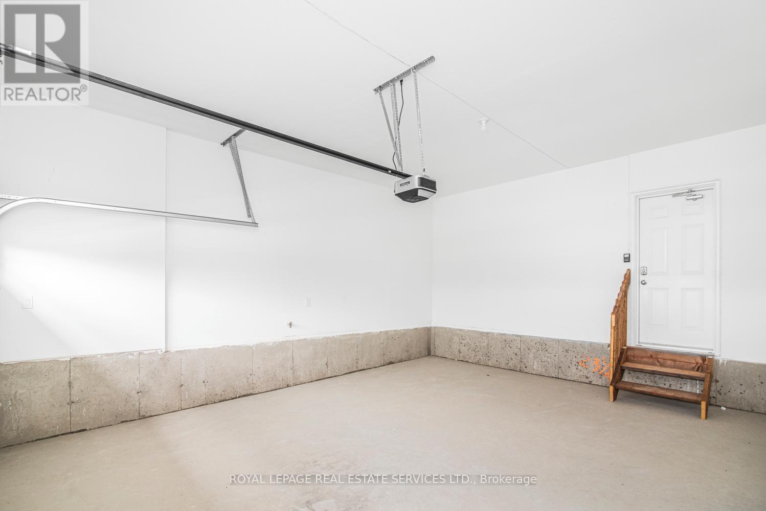 266 Millstone Street, Kitchener, Ontario  N2R 0V8 - Photo 34 - X12375519