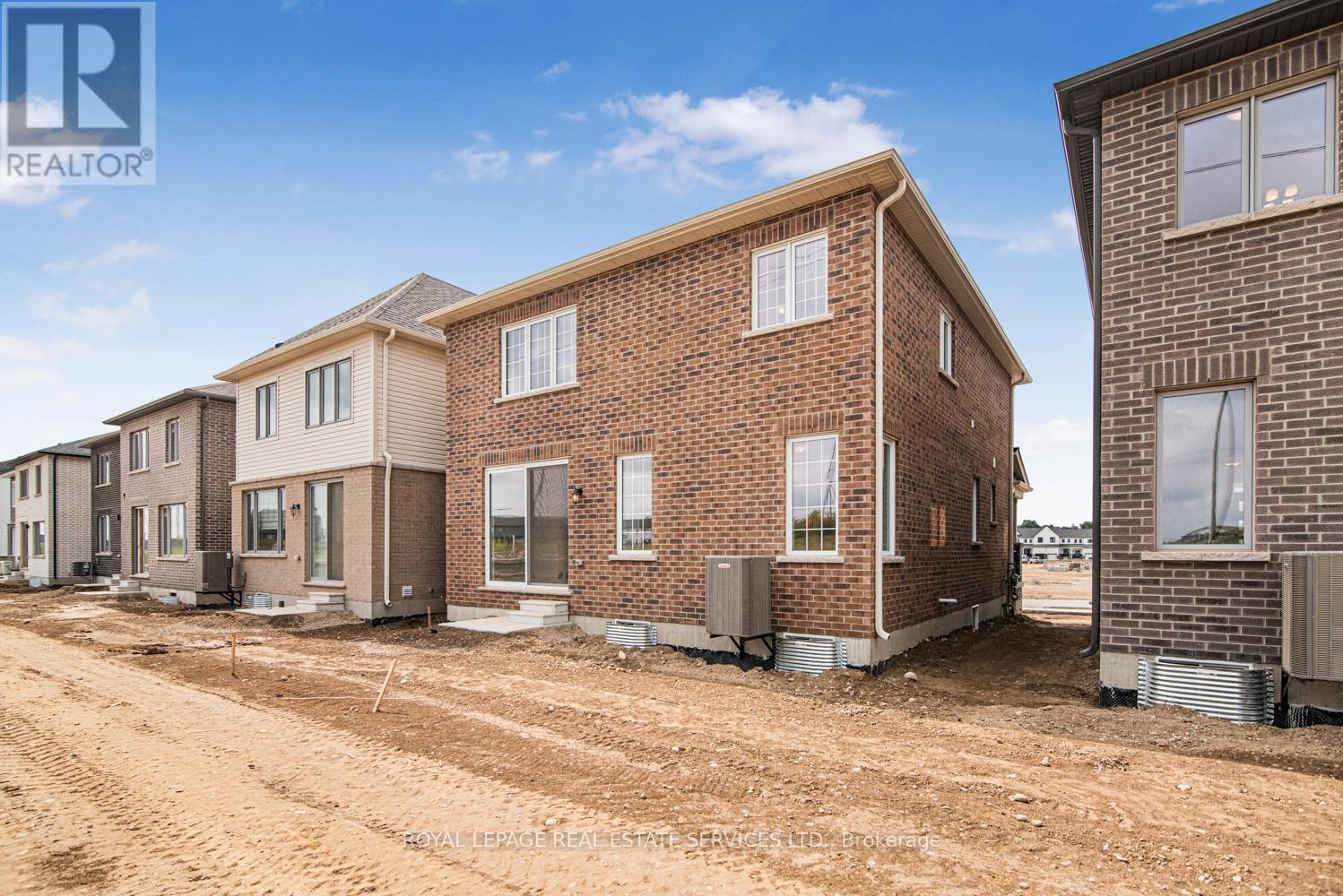 266 Millstone Street, Kitchener, Ontario  N2R 0V8 - Photo 35 - X12375519