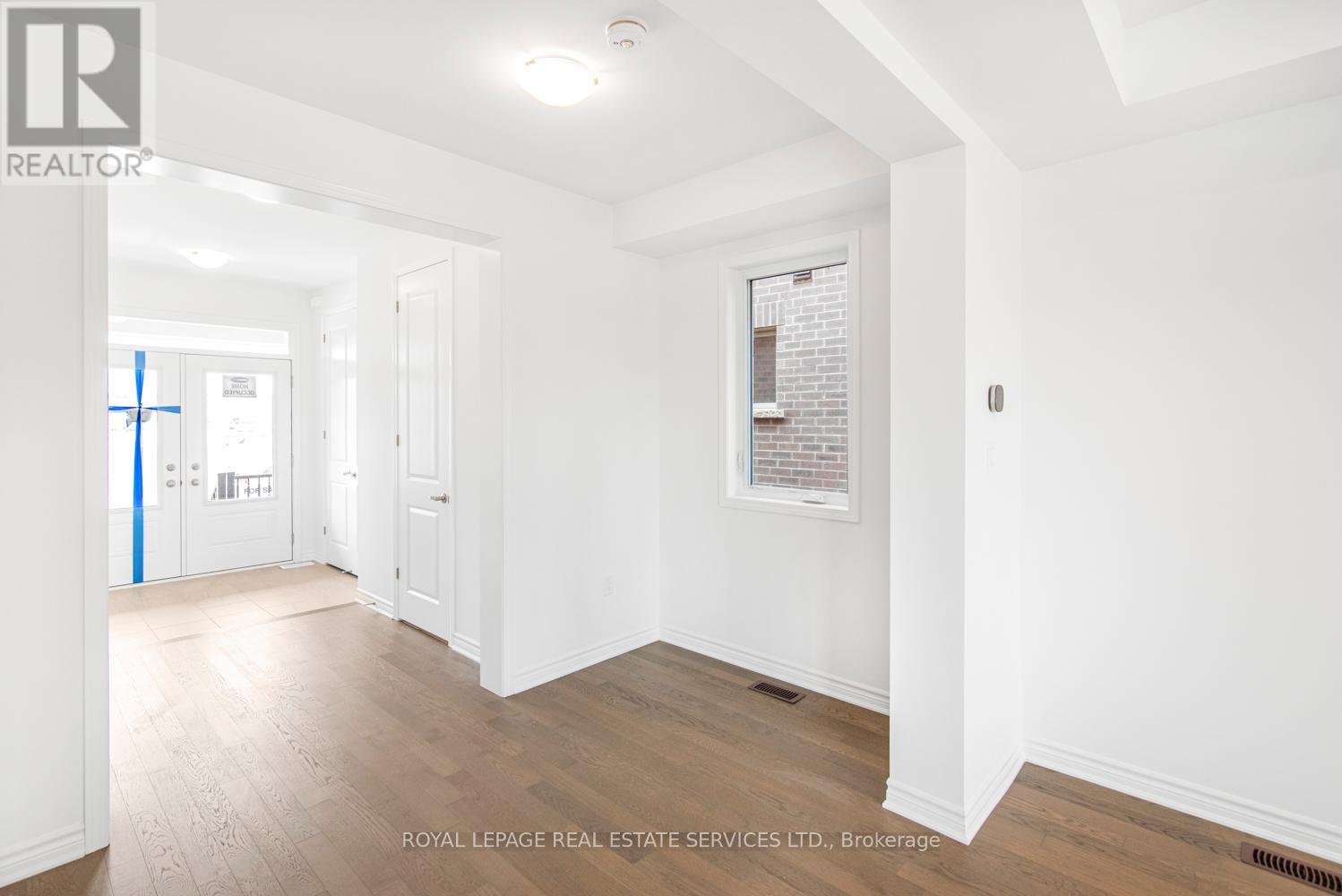 266 Millstone Street, Kitchener, Ontario  N2R 0V8 - Photo 9 - X12375519
