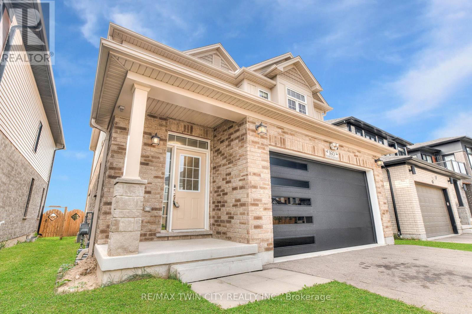160 Foamflower Place, Waterloo, Ontario  N2V 0G9 - Photo 3 - X12375598