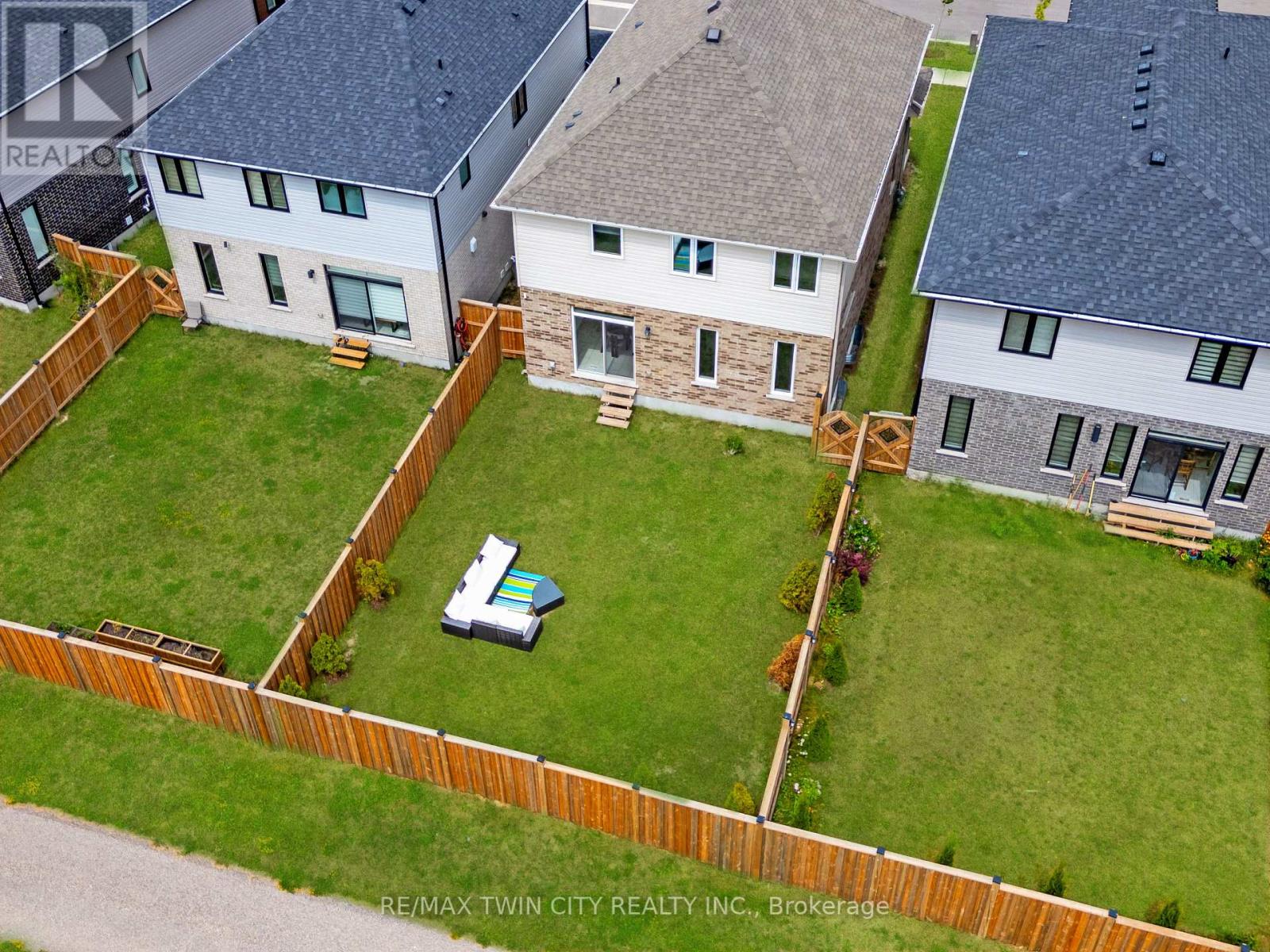 160 Foamflower Place, Waterloo, Ontario  N2V 0G9 - Photo 42 - X12375598