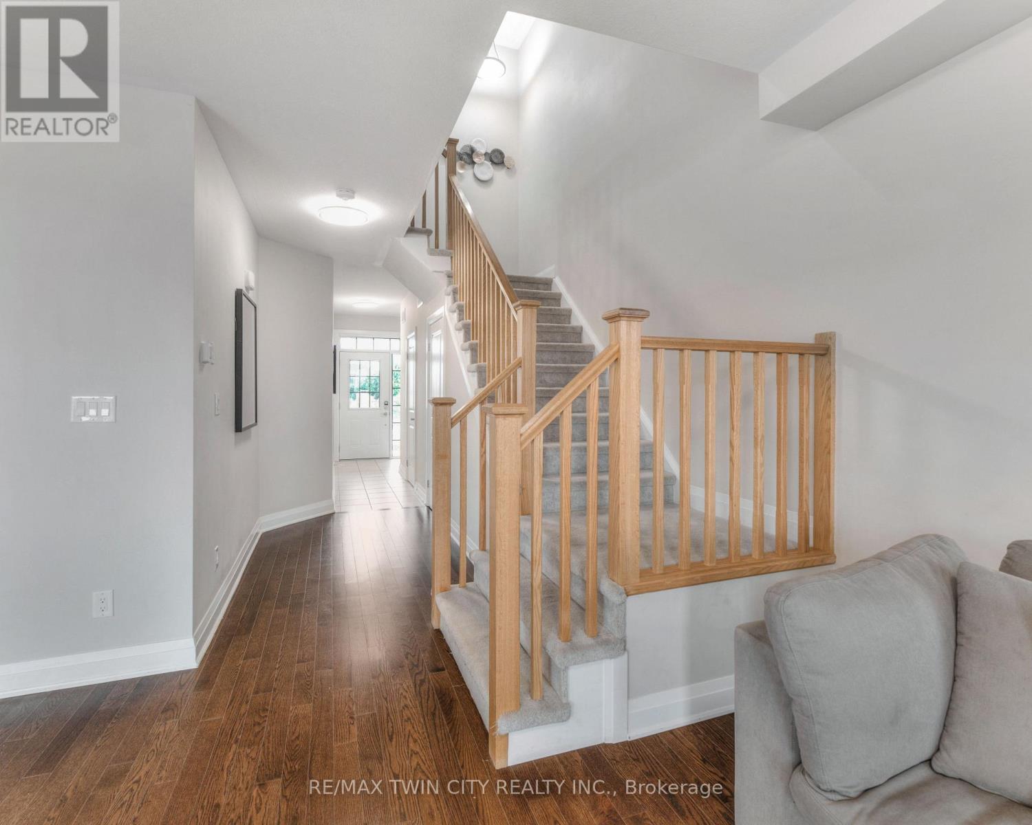 160 Foamflower Place, Waterloo, Ontario  N2V 0G9 - Photo 7 - X12375598