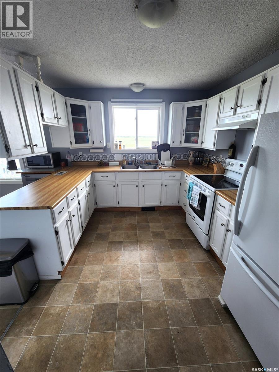 Janssen Acreage, Benson Rm No. 35, Saskatchewan  S0C 0L0 - Photo 4 - SK016065