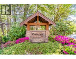 6 320 DECAIRE STREET