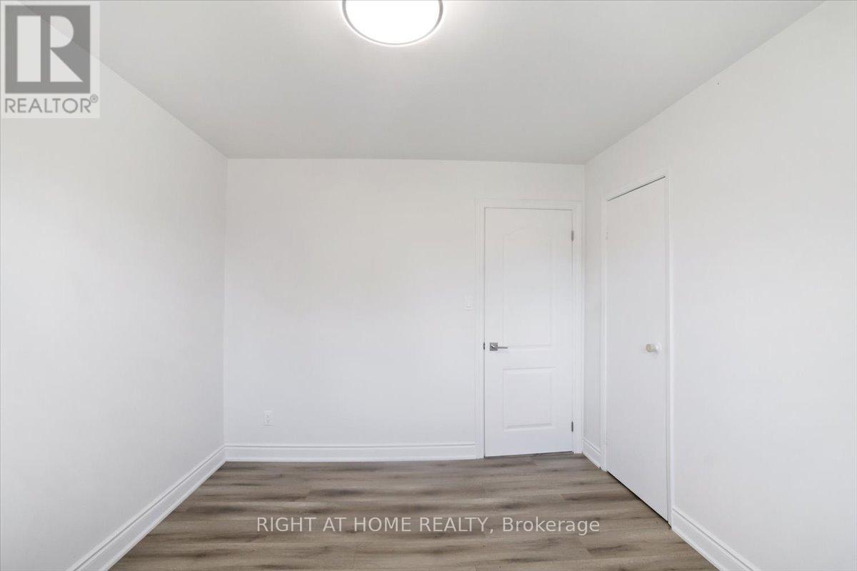 28 Charlbrook Avenue, Barrie, Ontario  L4M 2Y4 - Photo 20 - S12375591