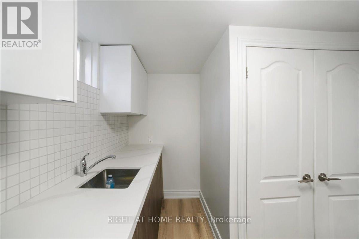 28 Charlbrook Avenue, Barrie, Ontario  L4M 2Y4 - Photo 32 - S12375591