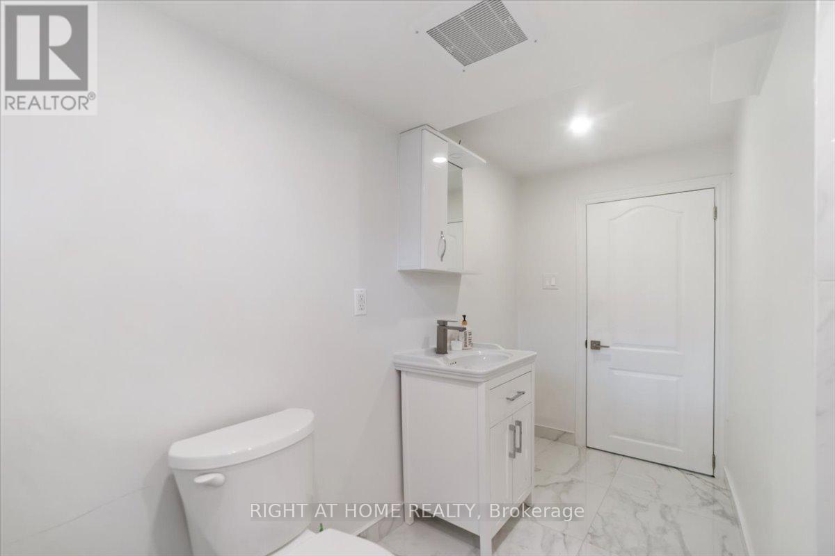 28 Charlbrook Avenue, Barrie, Ontario  L4M 2Y4 - Photo 36 - S12375591