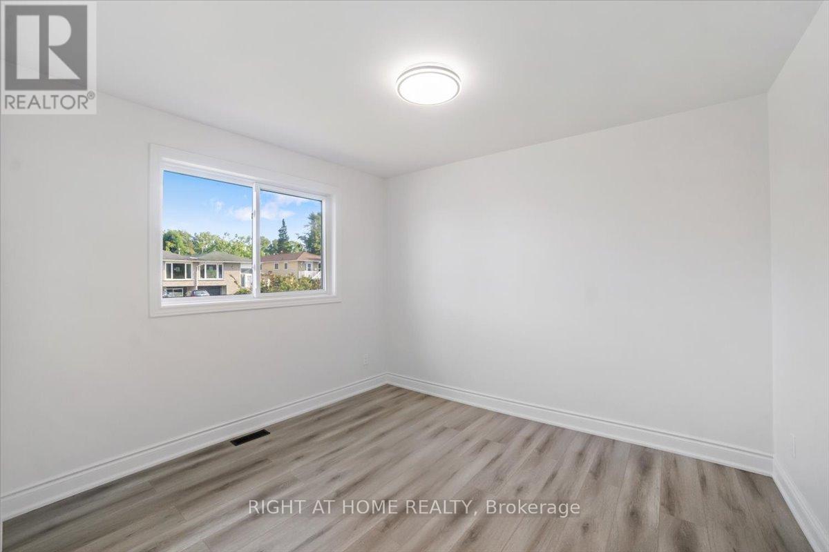 28 Charlbrook Avenue, Barrie, Ontario  L4M 2Y4 - Photo 17 - S12375591