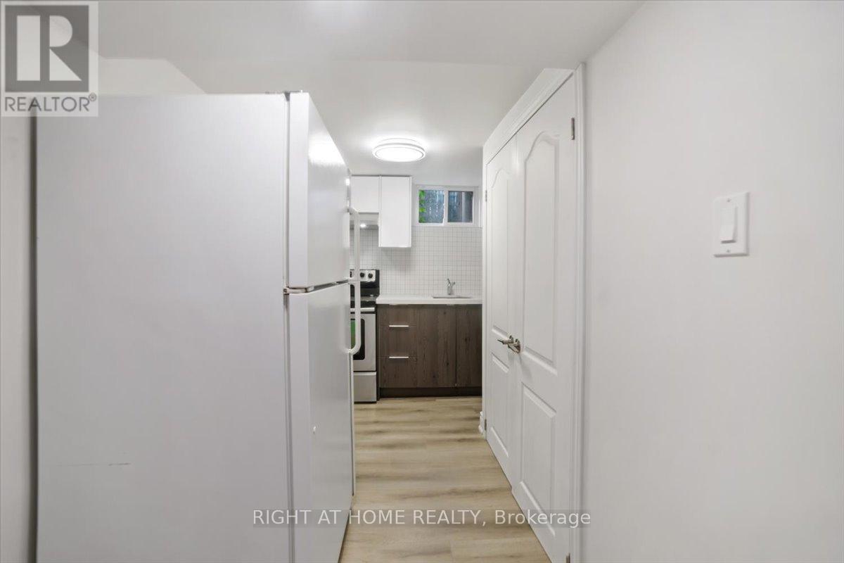 28 Charlbrook Avenue, Barrie, Ontario  L4M 2Y4 - Photo 29 - S12375591