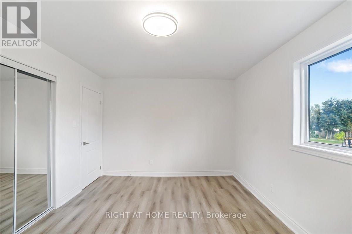 28 Charlbrook Avenue, Barrie, Ontario  L4M 2Y4 - Photo 23 - S12375591