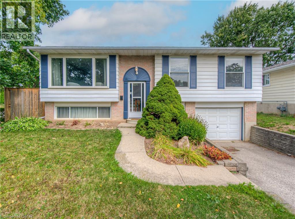 16 BRISBANE Boulevard, Brantford, Ontario