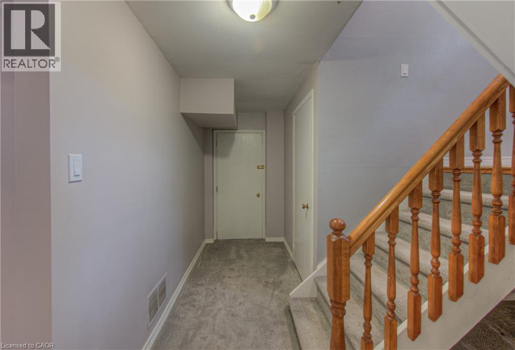 16 Brisbane Boulevard, Brantford, Ontario  N3S 4L2 - Photo 27 - 40765366