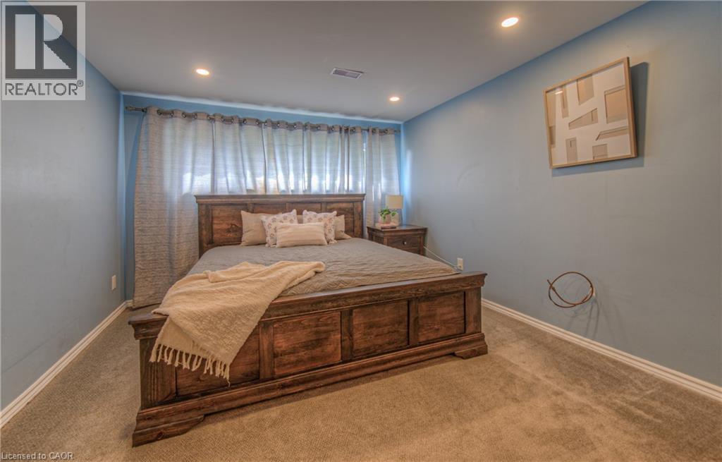 16 Brisbane Boulevard, Brantford, Ontario  N3S 4L2 - Photo 28 - 40765366