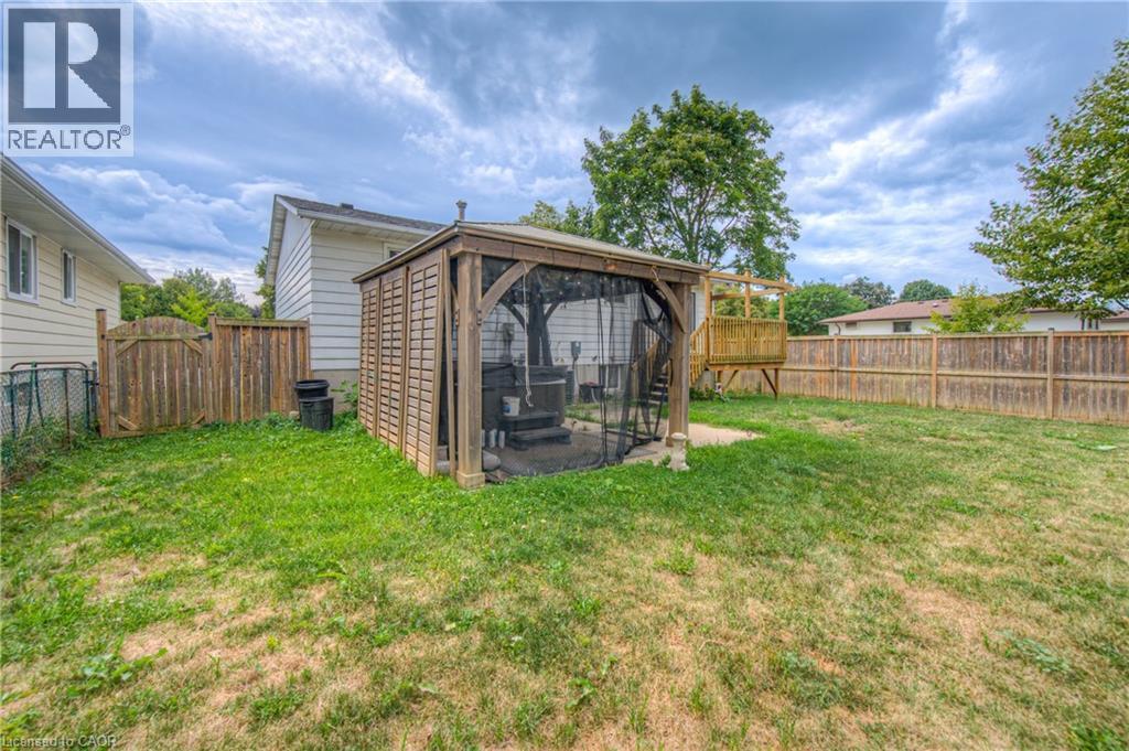 16 Brisbane Boulevard, Brantford, Ontario  N3S 4L2 - Photo 35 - 40765366