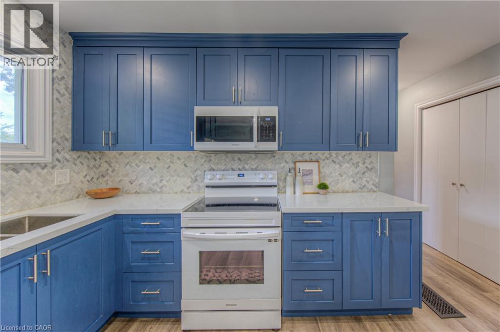 16 Brisbane Boulevard, Brantford, Ontario  N3S 4L2 - Photo 9 - 40765366