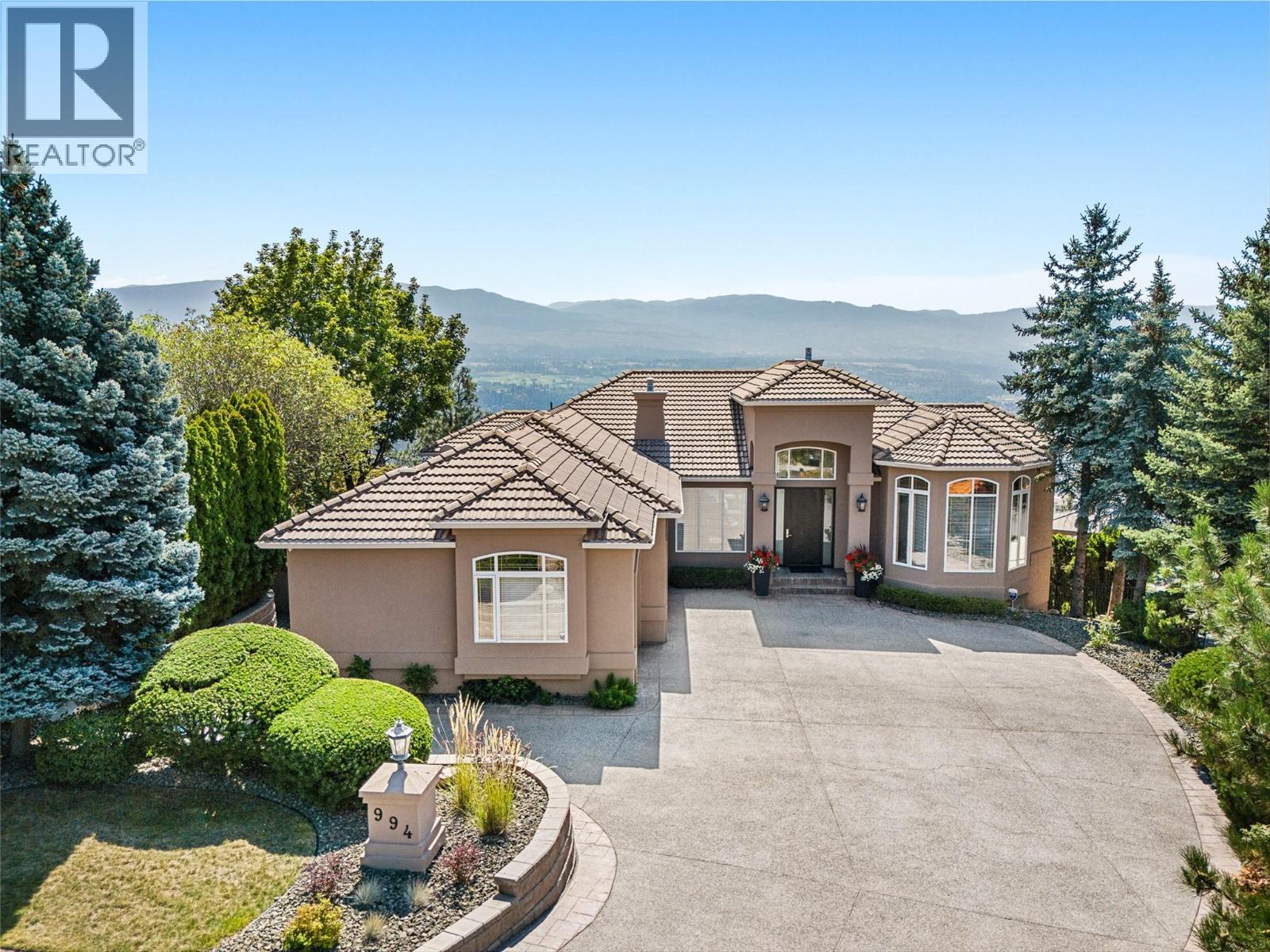 994 Skeena Drive, Kelowna, British Columbia  V1V 2K7 - Photo 3 - 10361373
