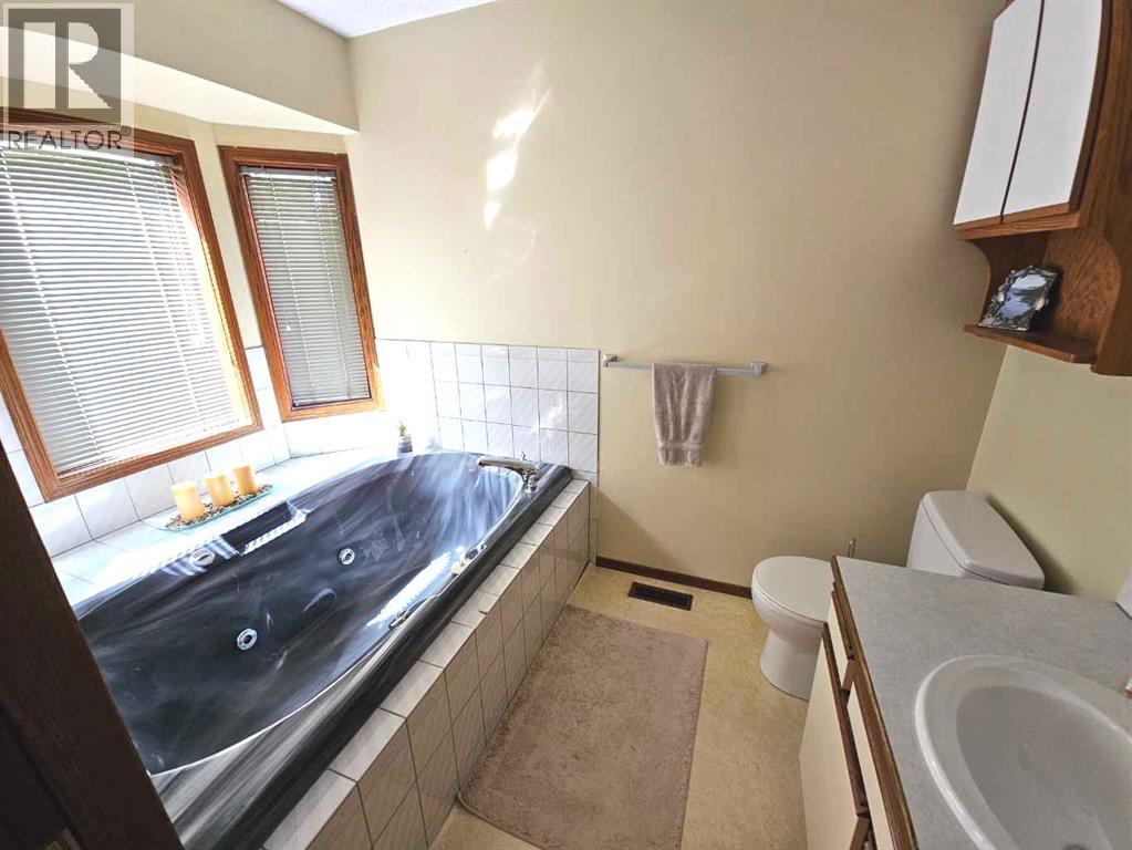 125 Sherwood Place W, Lethbridge, Alberta  T1K 6G6 - Photo 26 - A2245539