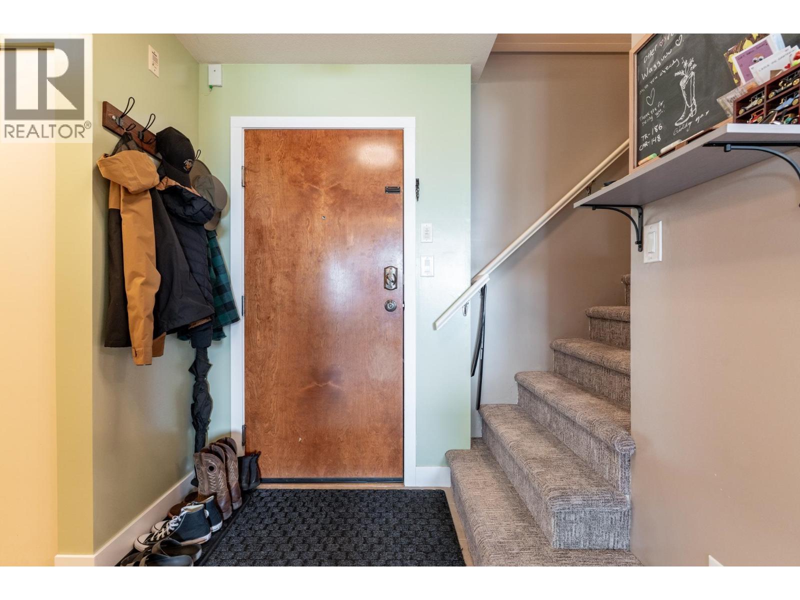 415 6888 Southpoint Drive, Burnaby, British Columbia  V3N 5E3 - Photo 6 - R3042214